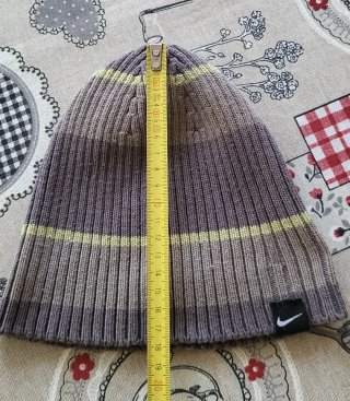 Gorro infantil Nike rayas