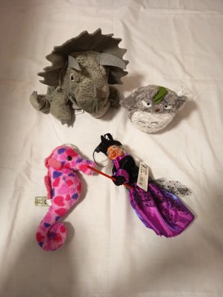 Lote Peluches Dinosaurio, Gato, Hipocampo, Bruja