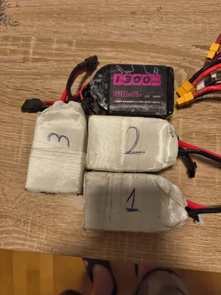 Baterías Lipo cnhl 1300mAh 22.2V