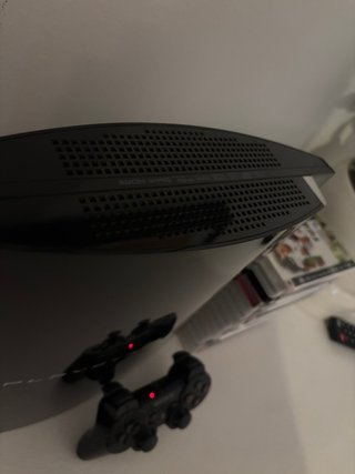 Playstation 3 Negra + Mando + 13 Juegos
