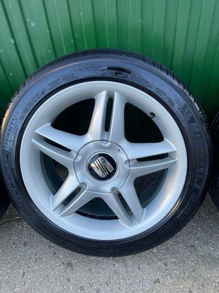 Llantas Seat 17 225/45 R17