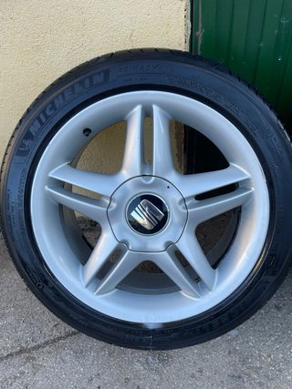 Llantas Seat 17 225/45 R17