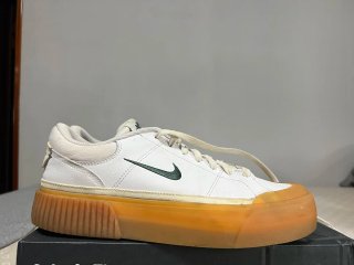 Zapatillas Nike Court legacy lift.