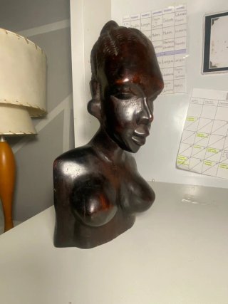 Busto figura madera tallada africana