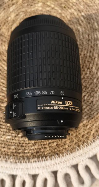 Cámara Nikon D3100 + Accesorios