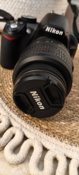 Cámara Nikon D3100 + Accesorios