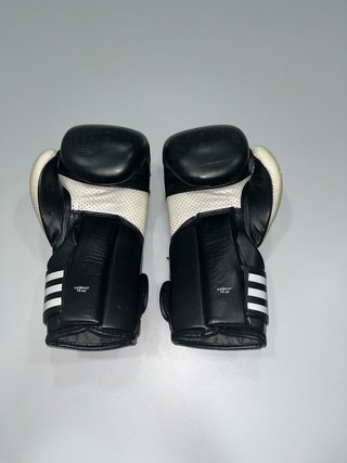 Saco Boxeo Adidas + Guantes 10oz