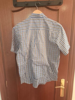 Lote 2 Camisas Manga Corta Talla M/L y 2 poleras