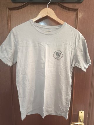 Lote 2 Camisas Manga Corta Talla M/L y 2 poleras