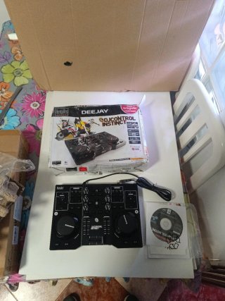 Mesa DJ Hercules DJControl Instinct