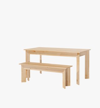Mesa y 2 bancos de madera