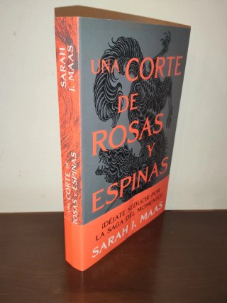 Una corte de rosas y espinas. Nueva presentación