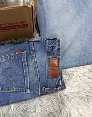 Lote de pantalones Levi’s por KG