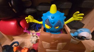 Mutant Buster Figuras y Playset
