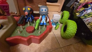 Mutant Buster Figuras y Playset
