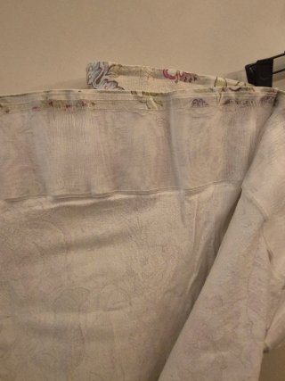 Cortinas de tela con estampado floral