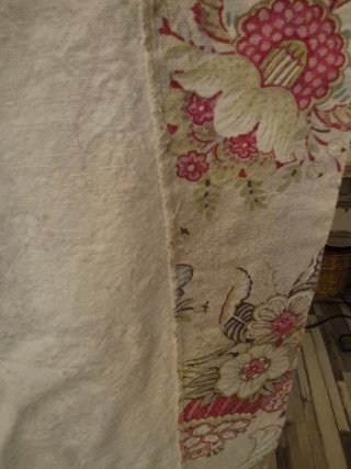 Cortinas de tela con estampado floral
