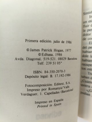 HEREDEROS DE LAS ESTRELLAS JAMES P. HOGAN EDHASA