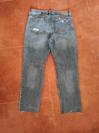 Pantalón vaquero Roto Talla 34