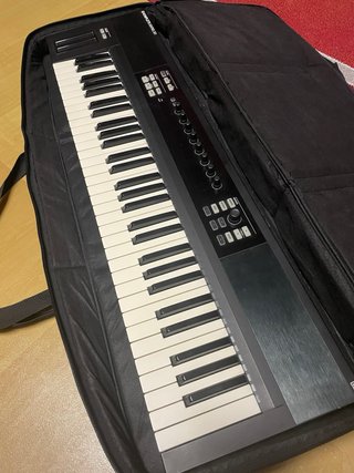Native Instruments Komplete Kontrol S61 MK1 + fund