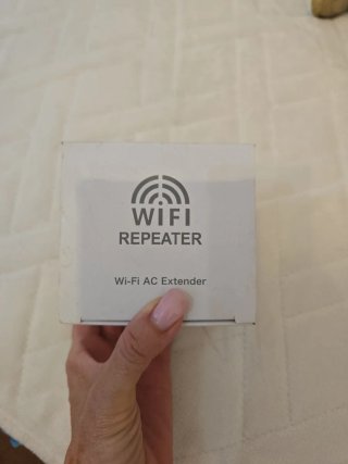 Repetidor WiFi con 2 Puertos USB
