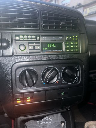 Volkswagen Golf 16v