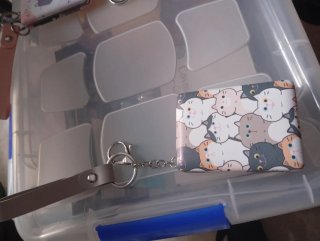 Llavero con espejo de gatos