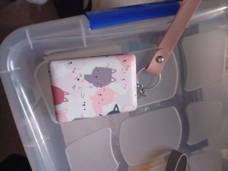 Llavero con espejo de gatos