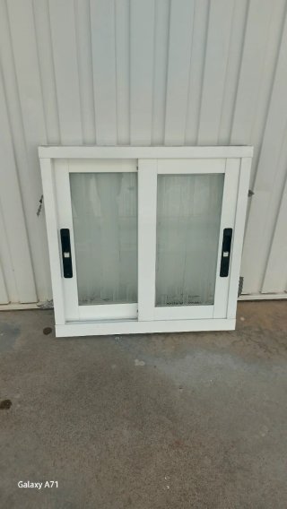 Ventana aluminio corredera 60x60