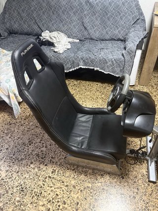 Playseat Volante y Pedales