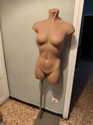 Maniquí Talla S/M con Pedestal