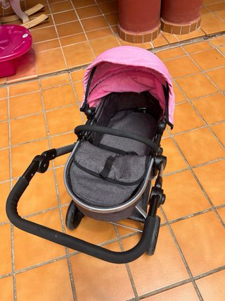 Carrito de juguete para muñecas, buen estado.