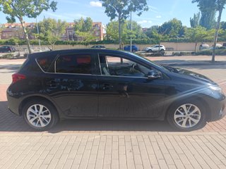 Toyota Auris active gasolina 132