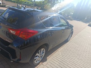 Toyota Auris active gasolina 132