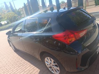 Toyota Auris active gasolina 132
