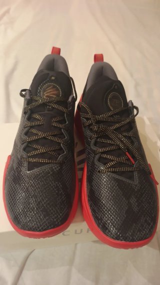 Zapatillas Curry 12 LNY Negras y Rojas