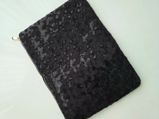 Bolso de mano negro lentejuelas