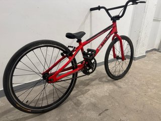 Bicicleta BMX Haro Race Roja. Junior