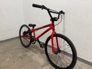 Bicicleta BMX Haro Race Roja. Junior