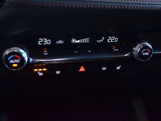 Mazda 3 2.5L e-SKYACTIV G MHEV 103kW (140CV) 6MT FWD Centre-line