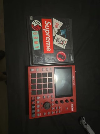 Akai MPC One+ Red