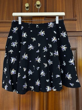 Falda corta estampada flores