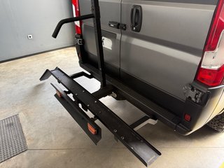 Porta-moto para bola de enganche o remolque