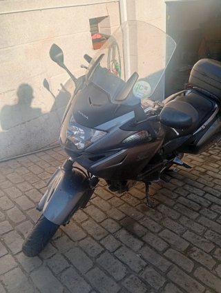 Honda 700 NT Deauville Gris