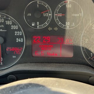 Alfa Romeo 147 1.9 JTD 115 CV Distinctive