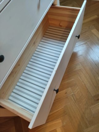Vitrina Ikea Hemnes Madera y Cristal