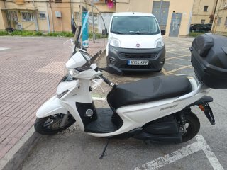 Kymco People 125 Blanca Automática con todos los e
