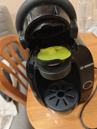 Cafetera Tassimo Bosch Negra