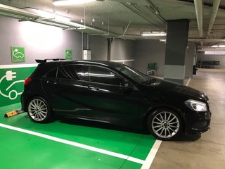 MERCEDES A180 AMG PACK A45