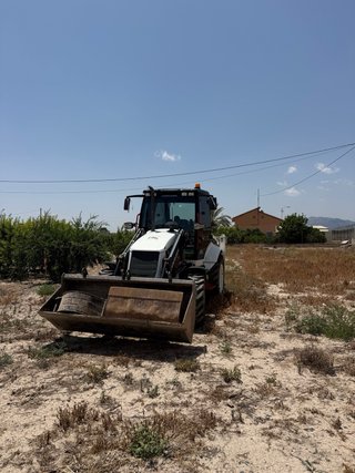 Retroexcavadora Hidromek - Muy Buen Estado
